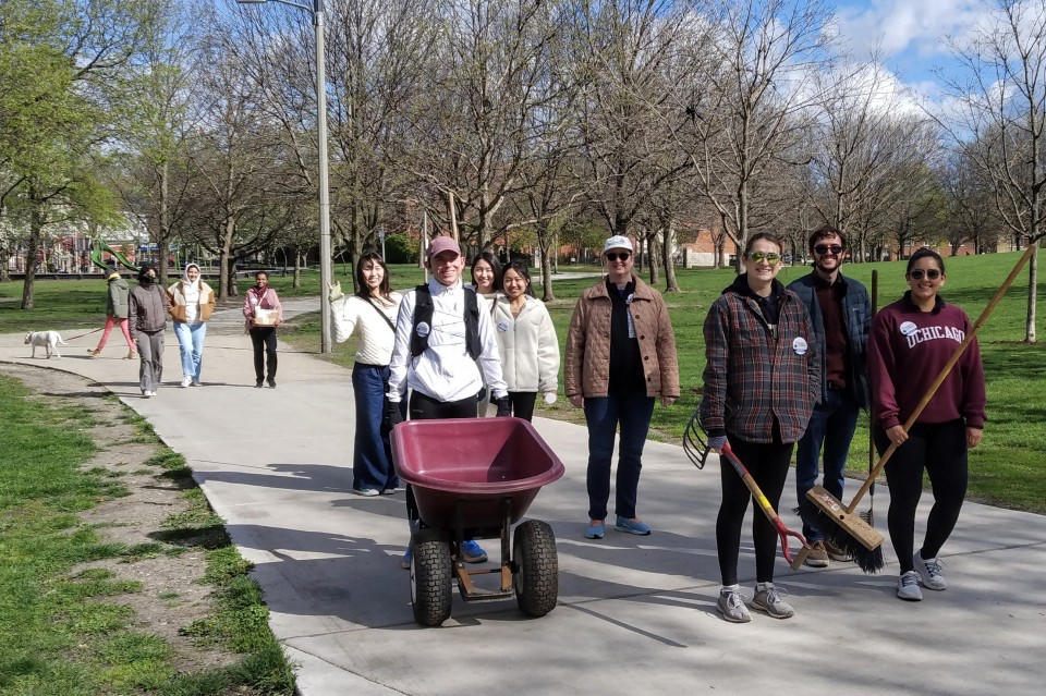 Chicago ACS YCC chemists celebrate Earth Day 2024 by helping to clean up Chicago's Horner (Henry) Park. Image taken at the start of the event shows eleven people with gardening tools, ready to start work.